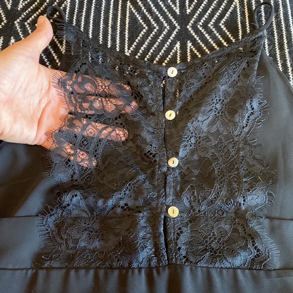 Blank Tank Top with Lace Back Detail - Picture 5 of 9